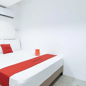 Reddoorz Near St Lukes Bgc Hotel